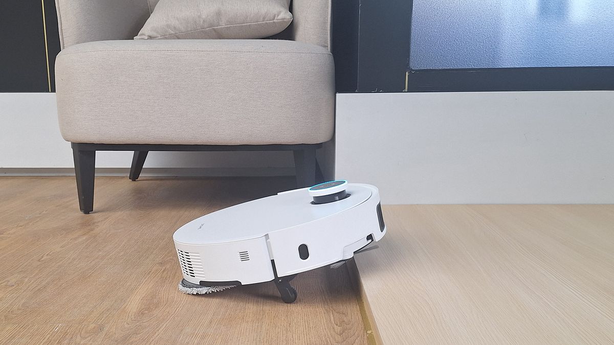 Roborock Saros 10 vs Dreame X50 confronto