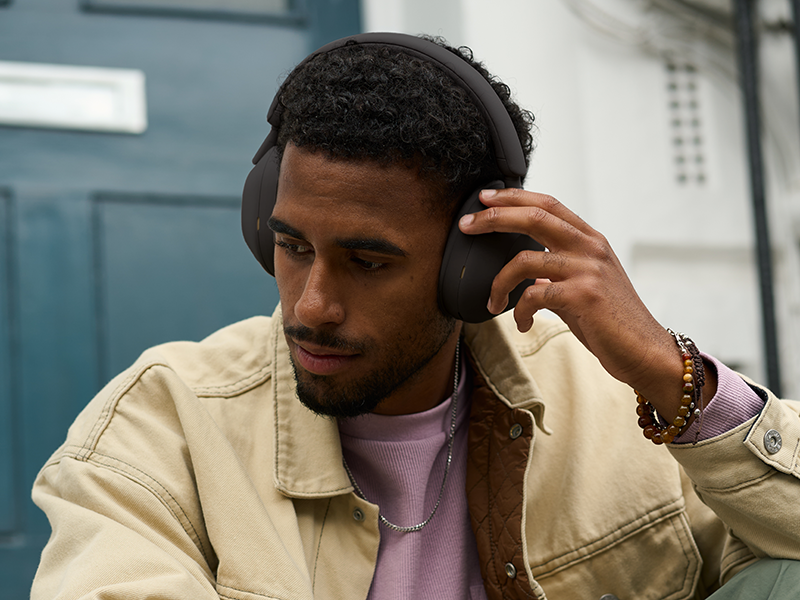 Sony WH-1000XM5 vs WH-CH720N differenze